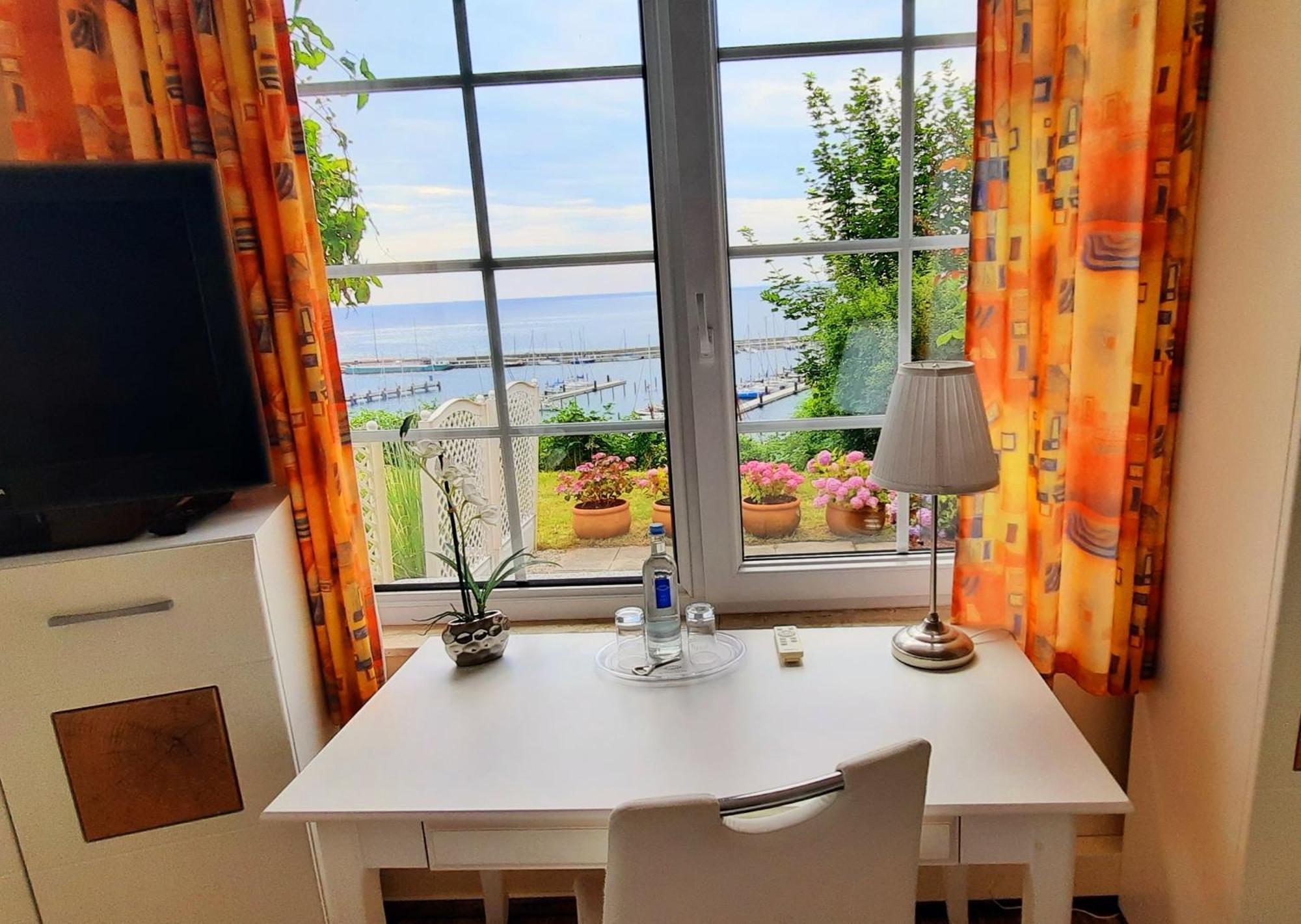 Hotel Waterkant Sassnitz Εξωτερικό φωτογραφία